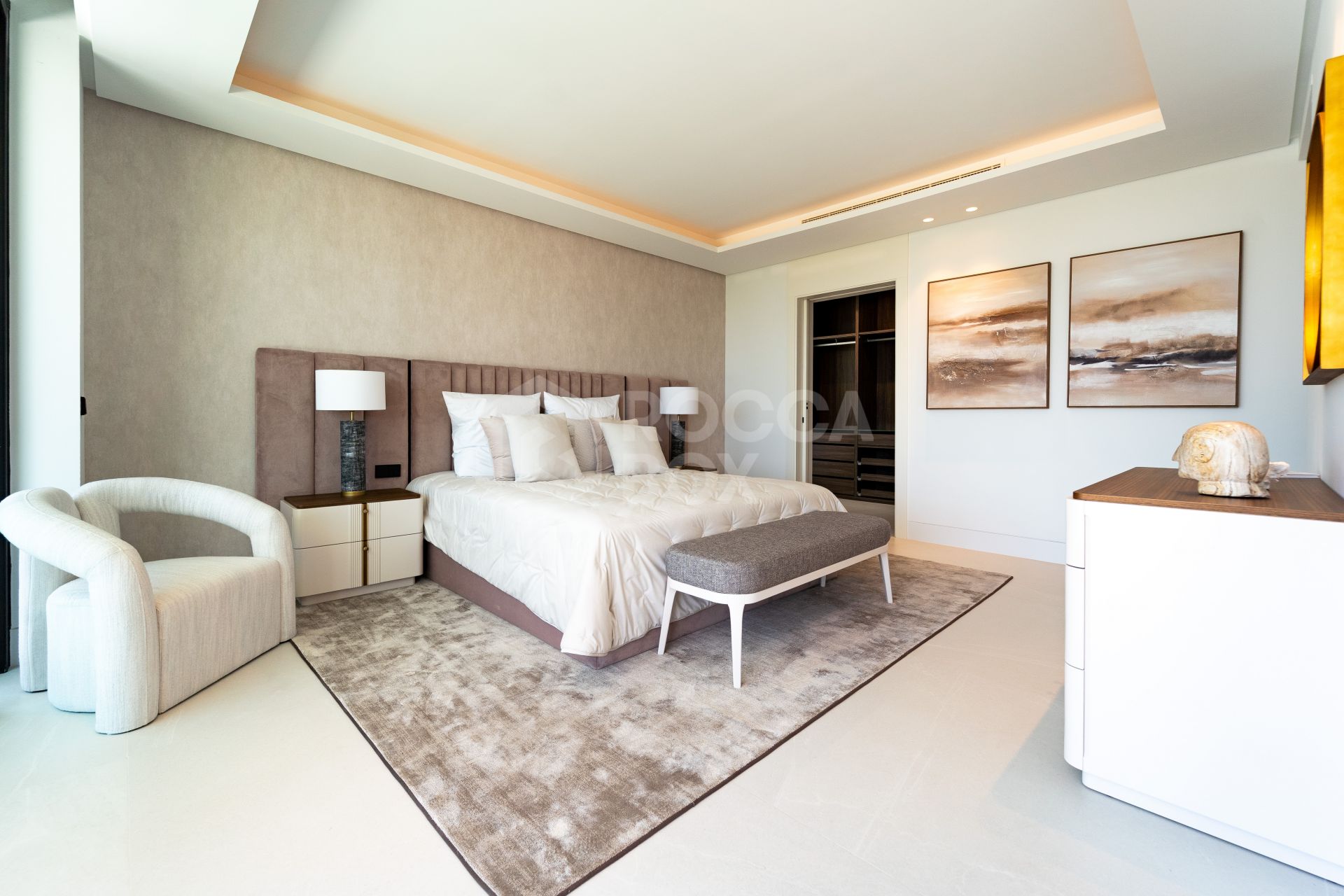 Villa for sale in Nueva Andalucia, Marbella (All)