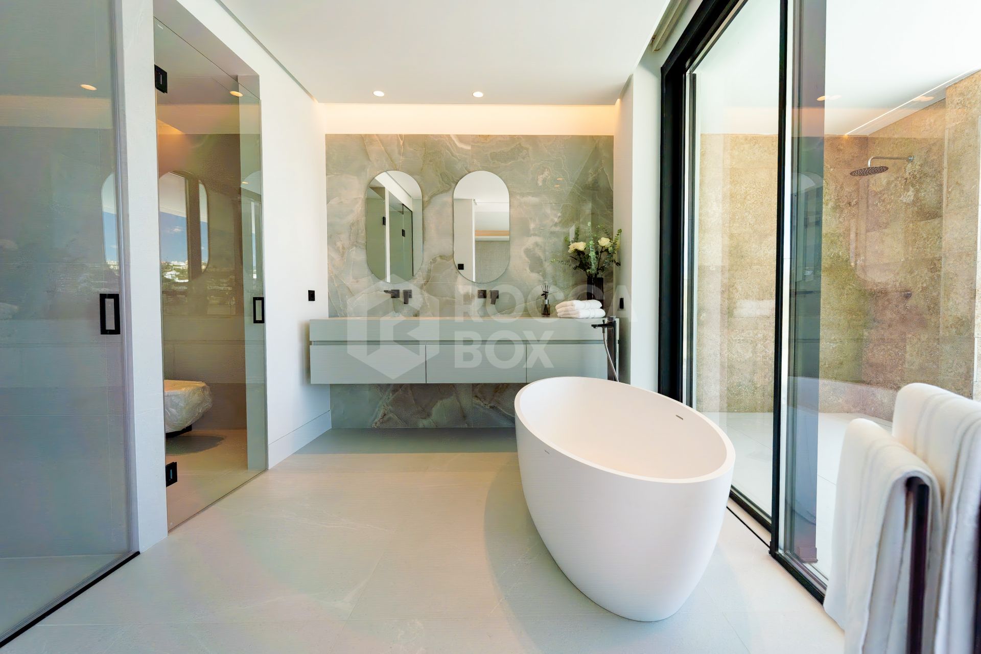 Villa for sale in Nueva Andalucia, Marbella (All)