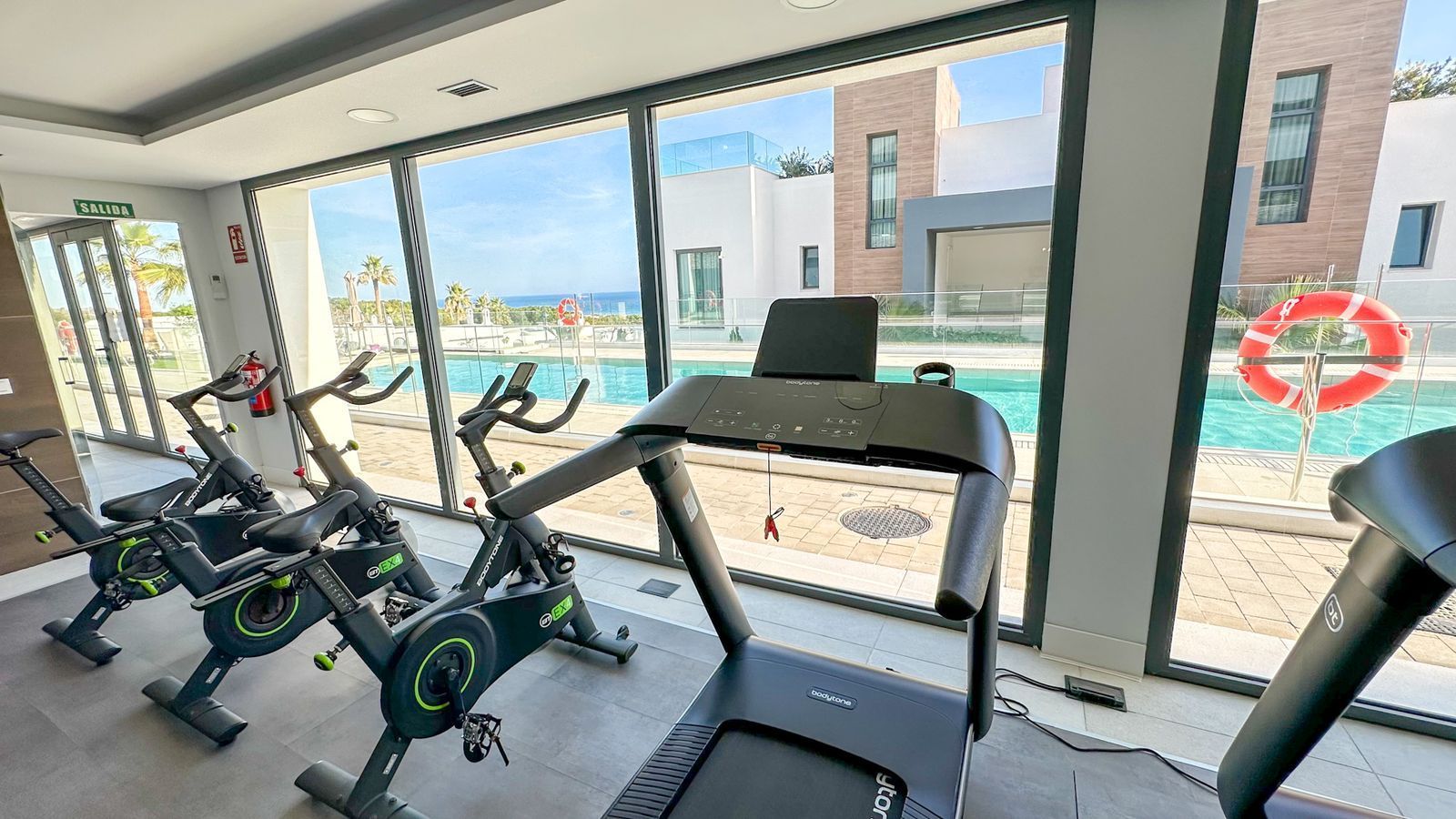 Apartamento Planta Baja en Cabopino, Marbella