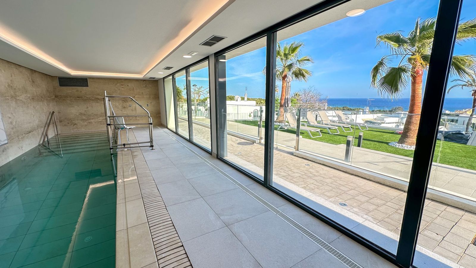 Apartamento Planta Baja en Cabopino, Marbella