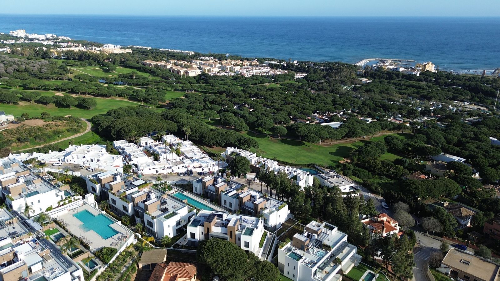 Apartamento Planta Baja en Cabopino, Marbella