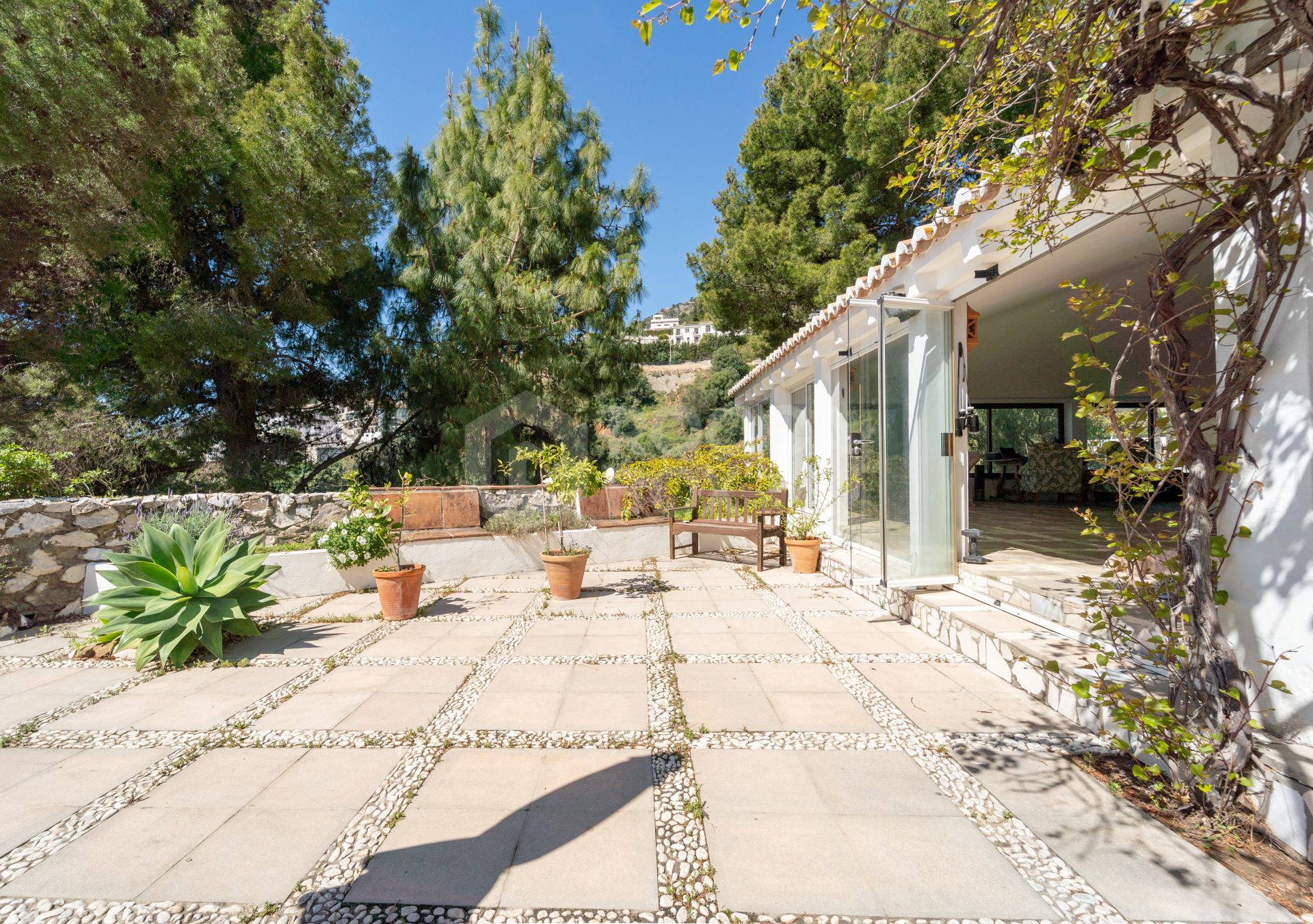 Villa for sale in Mijas