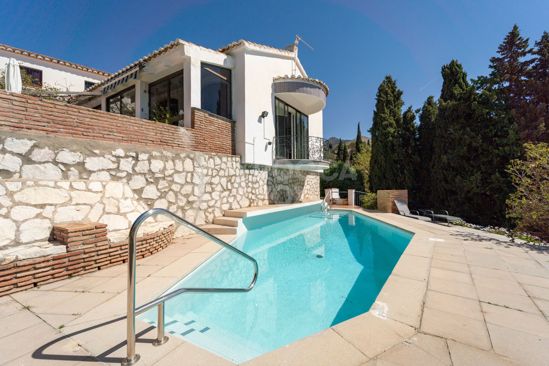 Villa for sale in Mijas