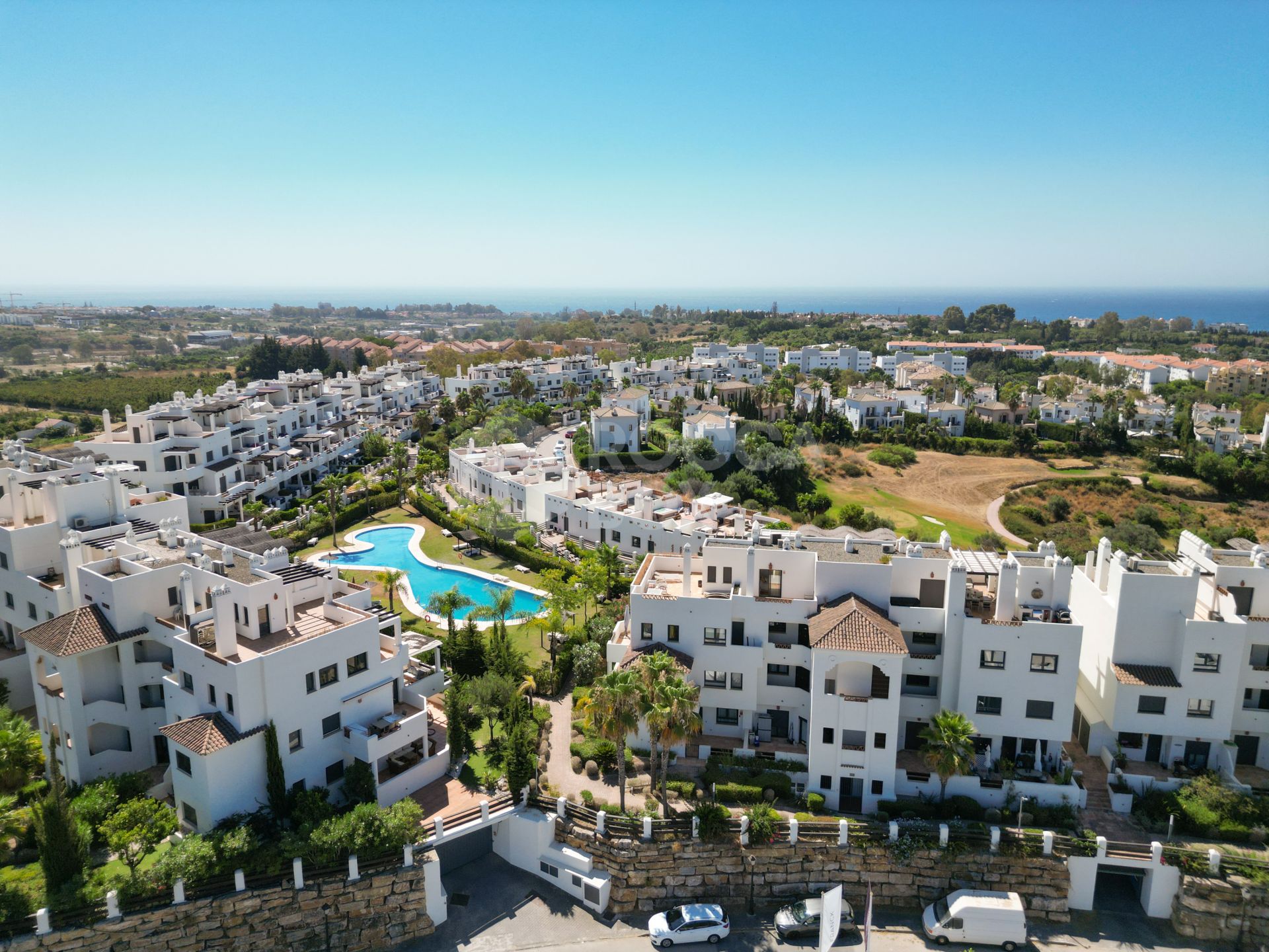 Duplex Penthouse for sale in La Resina Golf, Estepona East