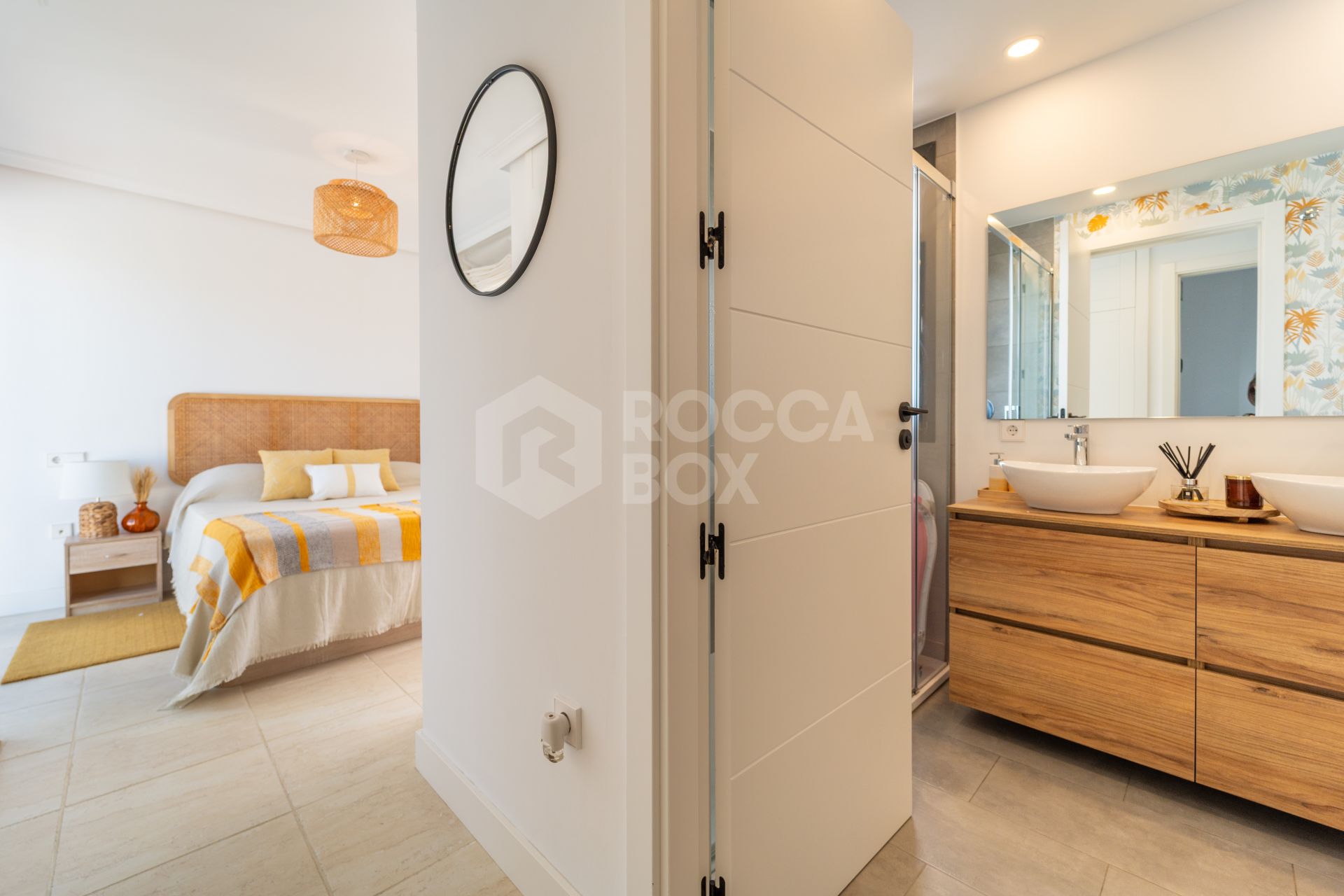 Duplex Penthouse for sale in La Resina Golf, Estepona East