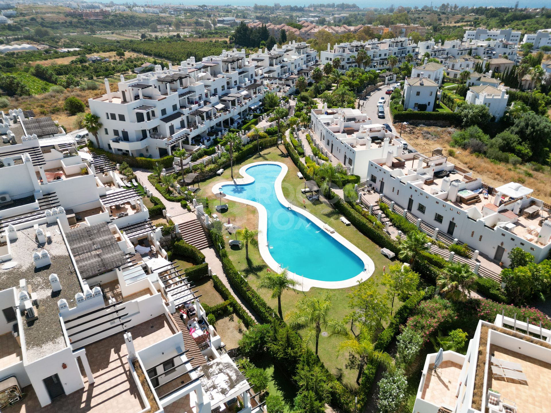 Duplex Penthouse for sale in La Resina Golf, Estepona East
