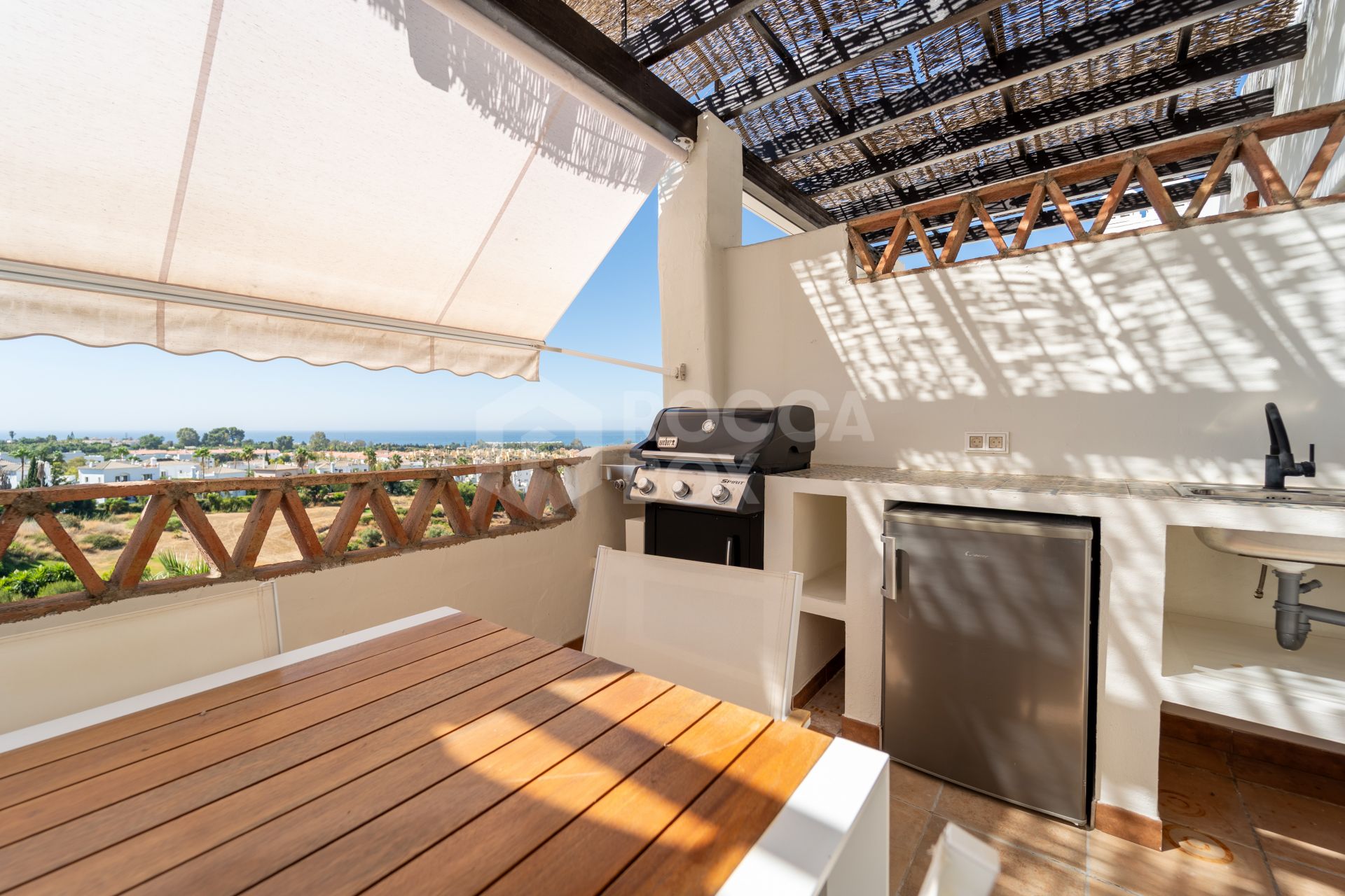 Duplex Penthouse for sale in La Resina Golf, Estepona East