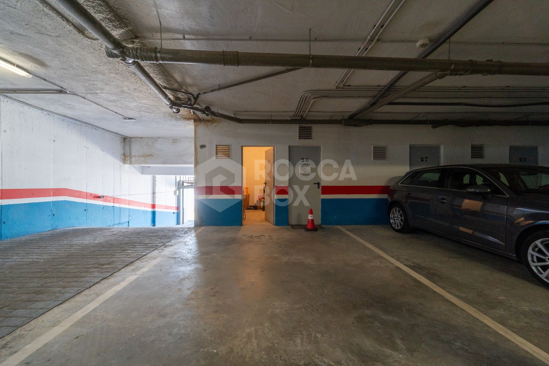 Duplex Penthouse for sale in La Resina Golf, Estepona East