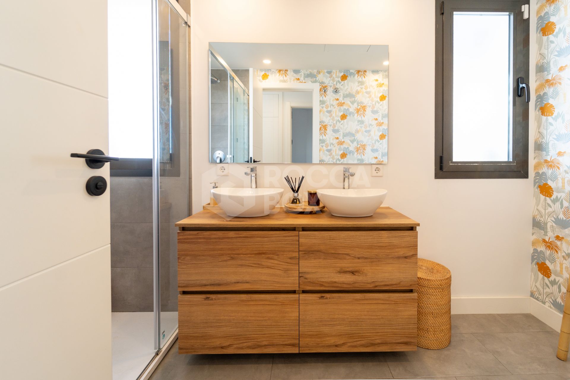 Duplex Penthouse for sale in La Resina Golf, Estepona East