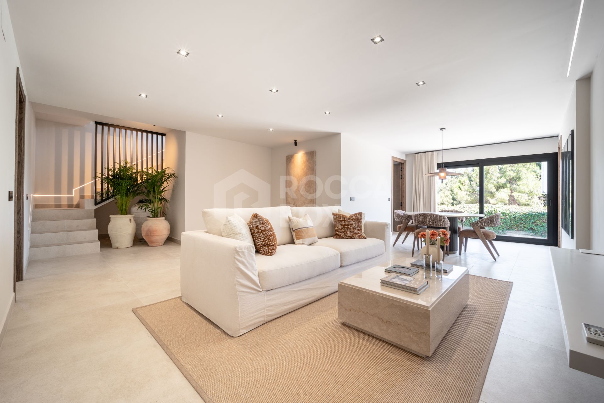 Fully Renovated Luxury Villa ideally located within a short walk to La Cala centre , Beach & Golf