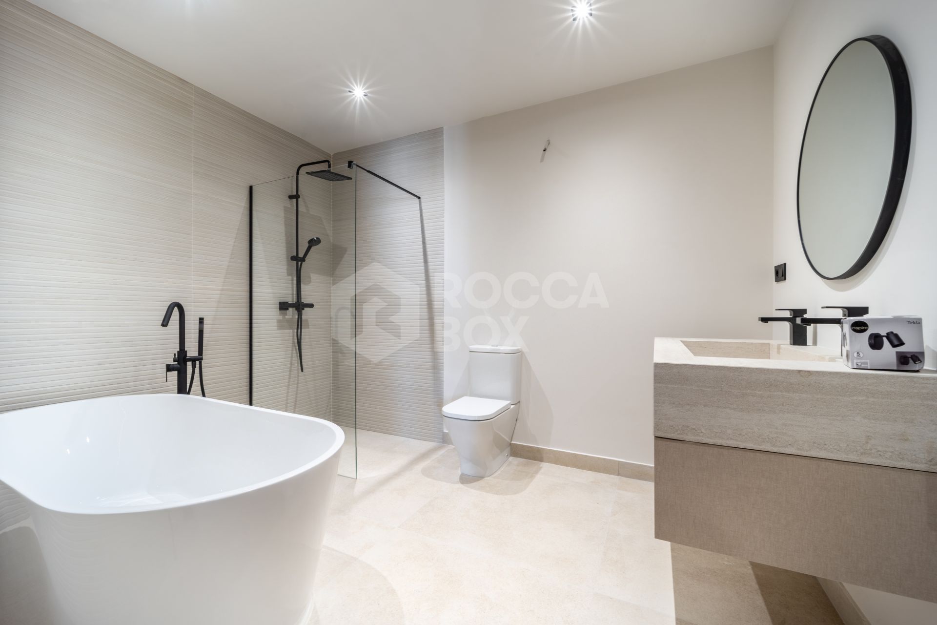 Fully Renovated Luxury Villa ideally located within a short walk to La Cala centre , Beach & Golf