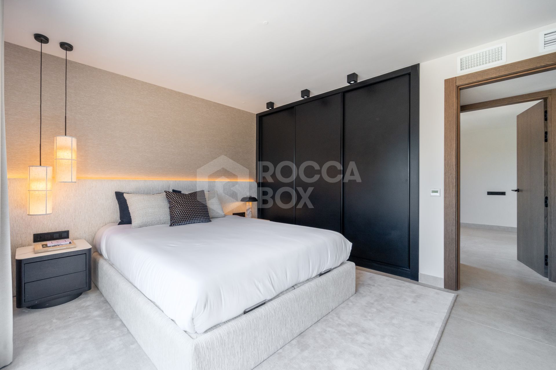 Fully Renovated Luxury Villa ideally located within a short walk to La Cala centre , Beach & Golf