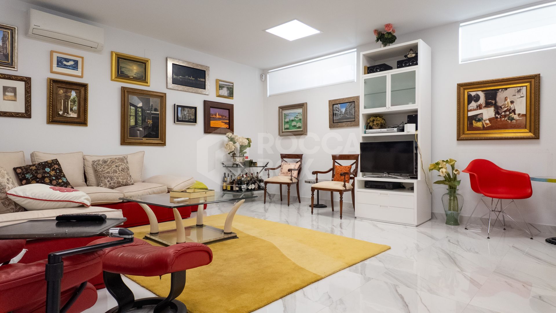 Exquisite Luxury Villa with Panoramic Sea and Mountain Views in Pedregalejo, Malaga