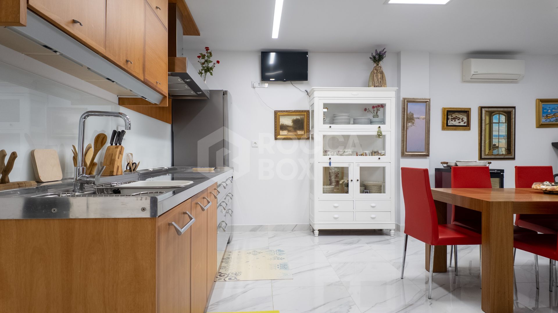 Exquisite Luxury Villa with Panoramic Sea and Mountain Views in Pedregalejo, Malaga