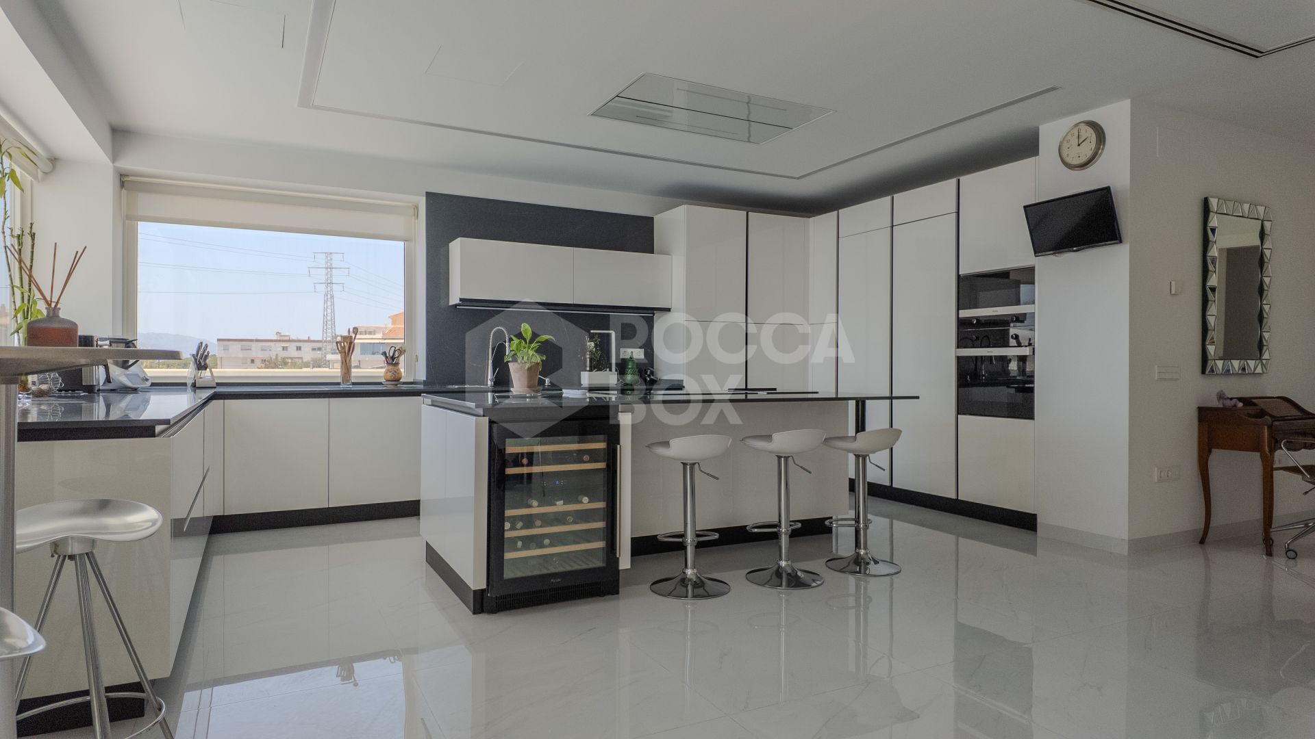 Exquisite Luxury Villa with Panoramic Sea and Mountain Views in Pedregalejo, Malaga