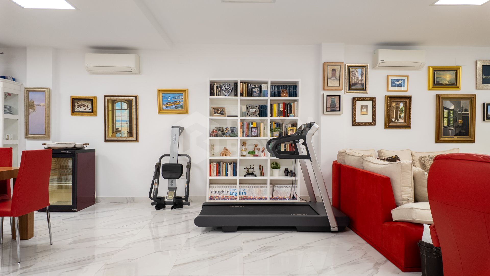 Exquisite Luxury Villa with Panoramic Sea and Mountain Views in Pedregalejo, Malaga