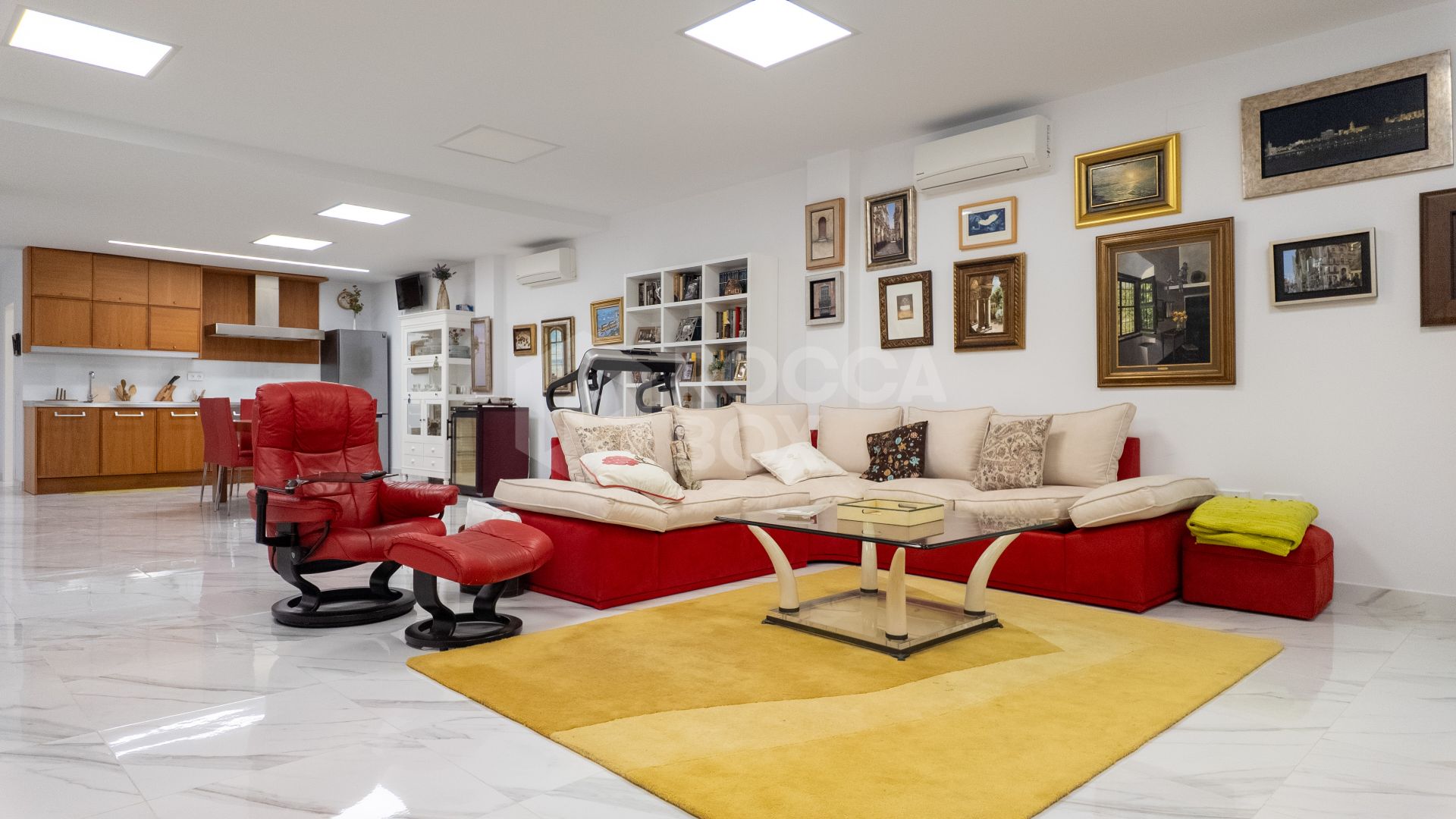 Exquisite Luxury Villa with Panoramic Sea and Mountain Views in Pedregalejo, Malaga