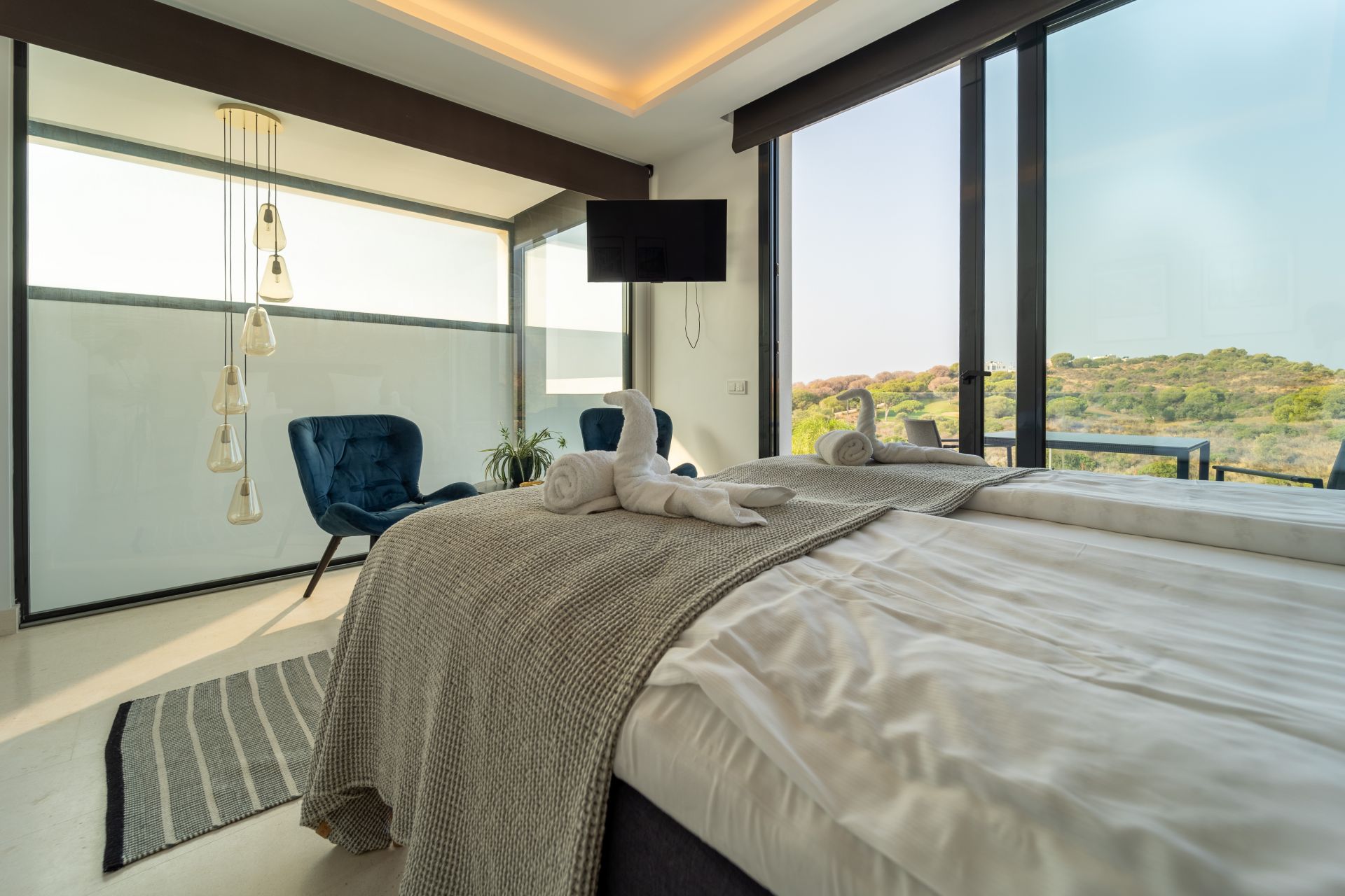 Semi Detached Villa in Cabopino, Marbella