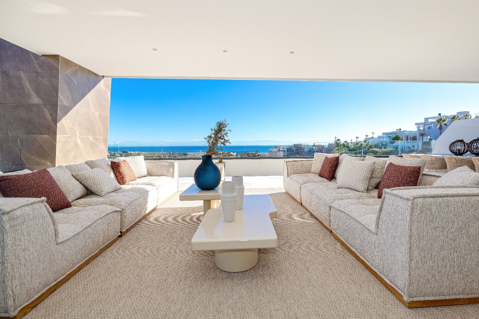 Penthouse in Estepona East, Estepona