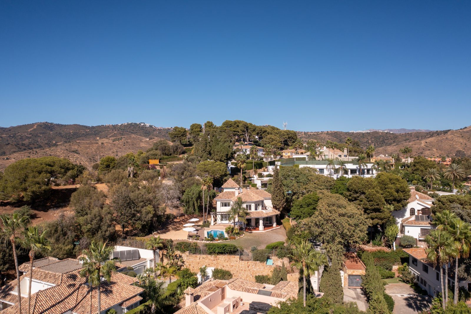 Villa en Hacienda las Chapas, Marbella