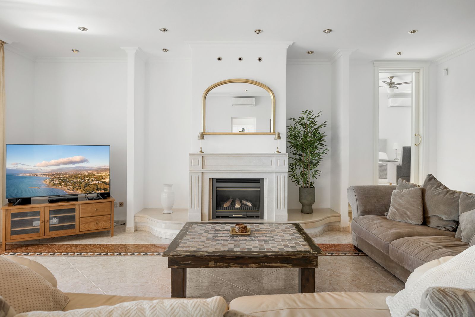 Villa en Hacienda las Chapas, Marbella