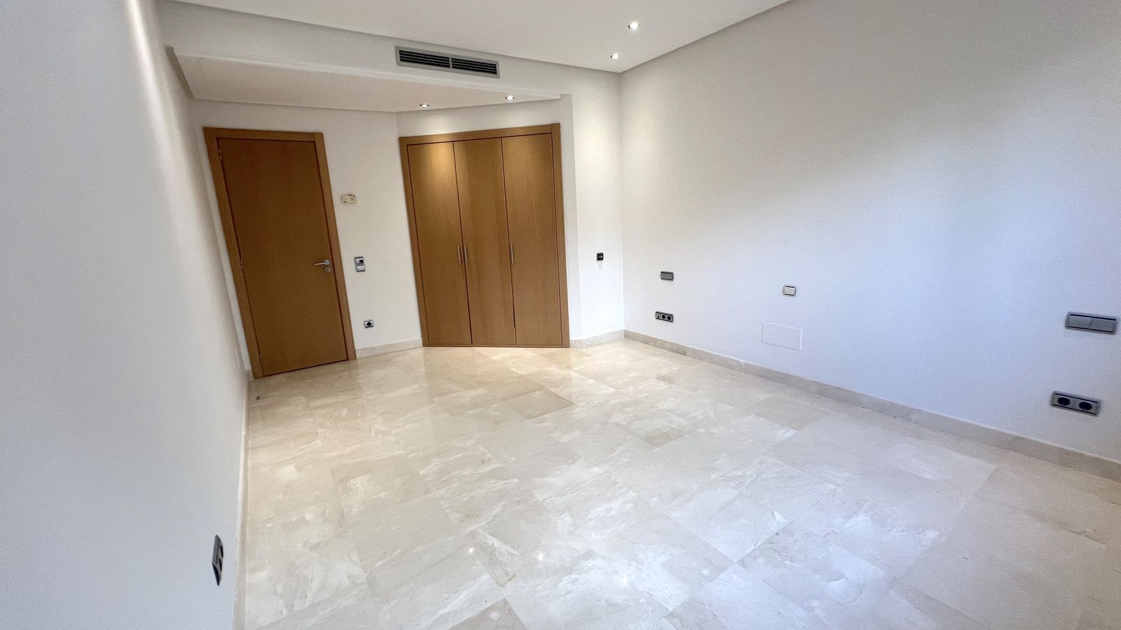 Apartamento Planta Baja en Sierra Blanca, Marbella