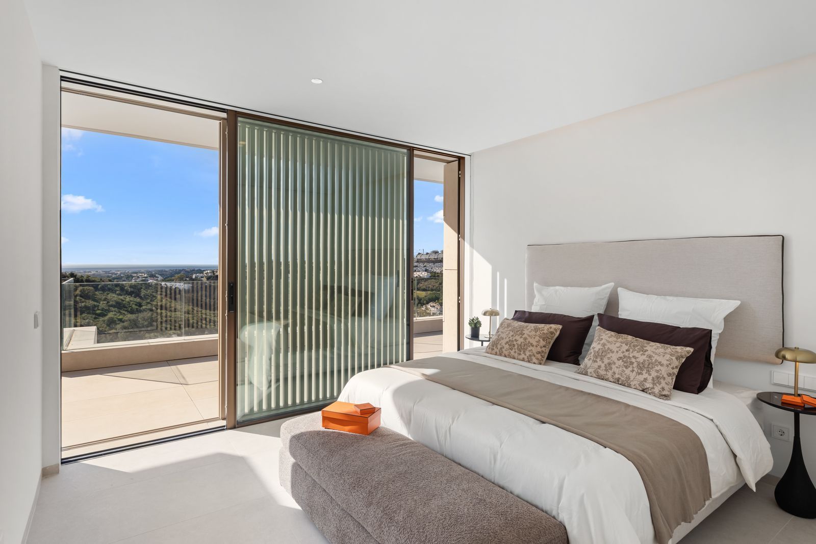 Apartment in Real de La Quinta, Benahavis