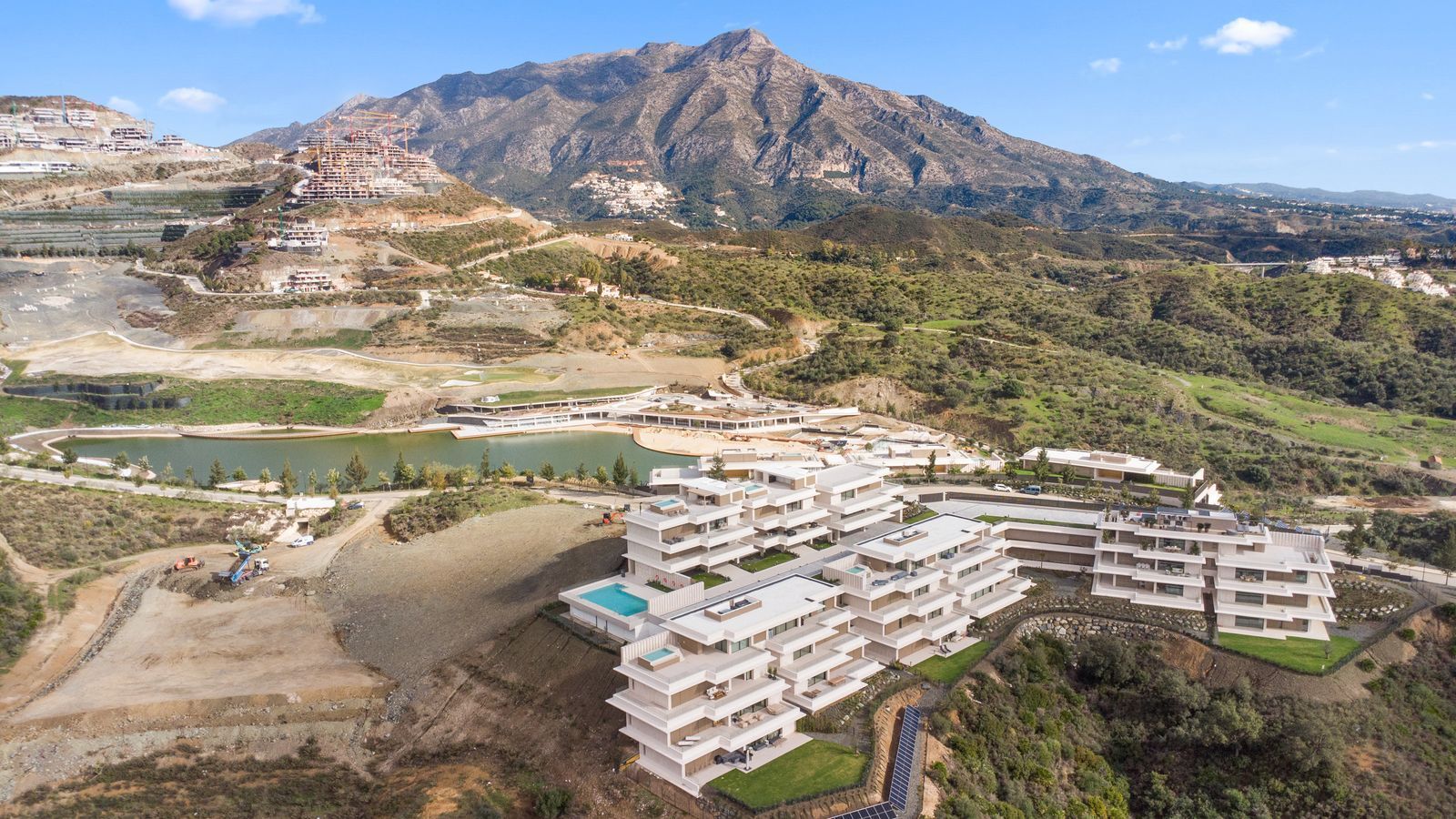 Apartment in Real de La Quinta, Benahavis