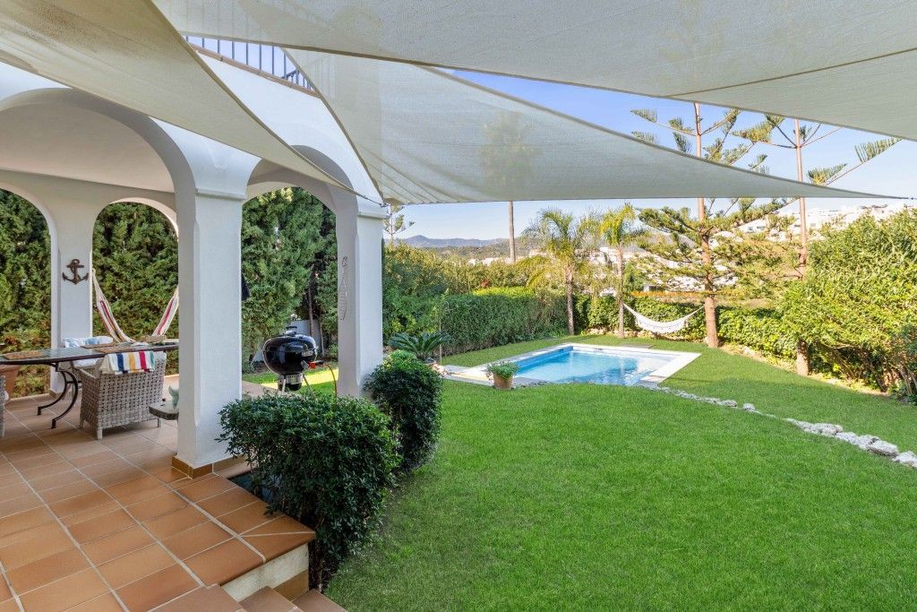 Villa in Estepona