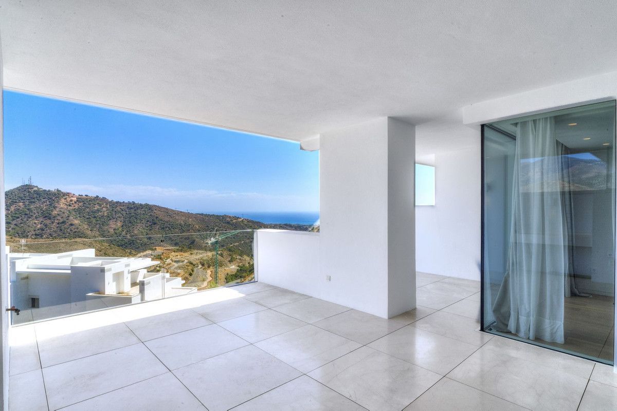 Apartment in Palo Alto, Ojen