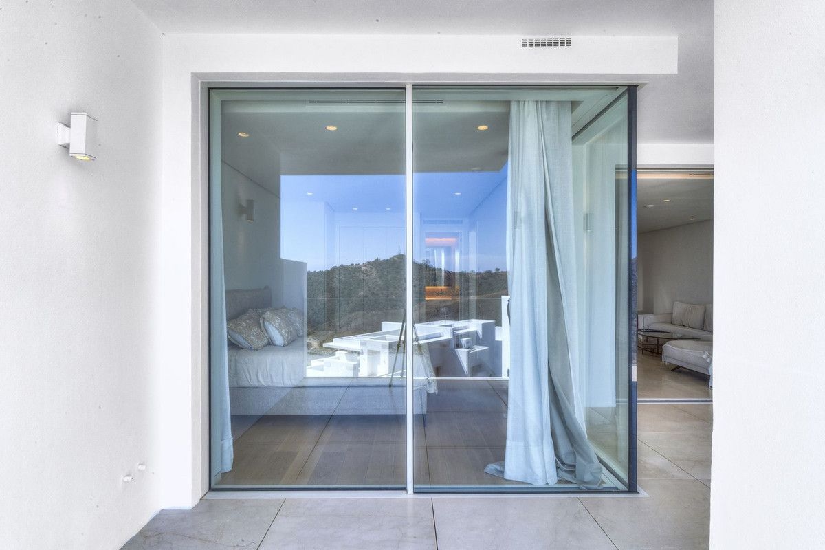 Apartment in Palo Alto, Ojen