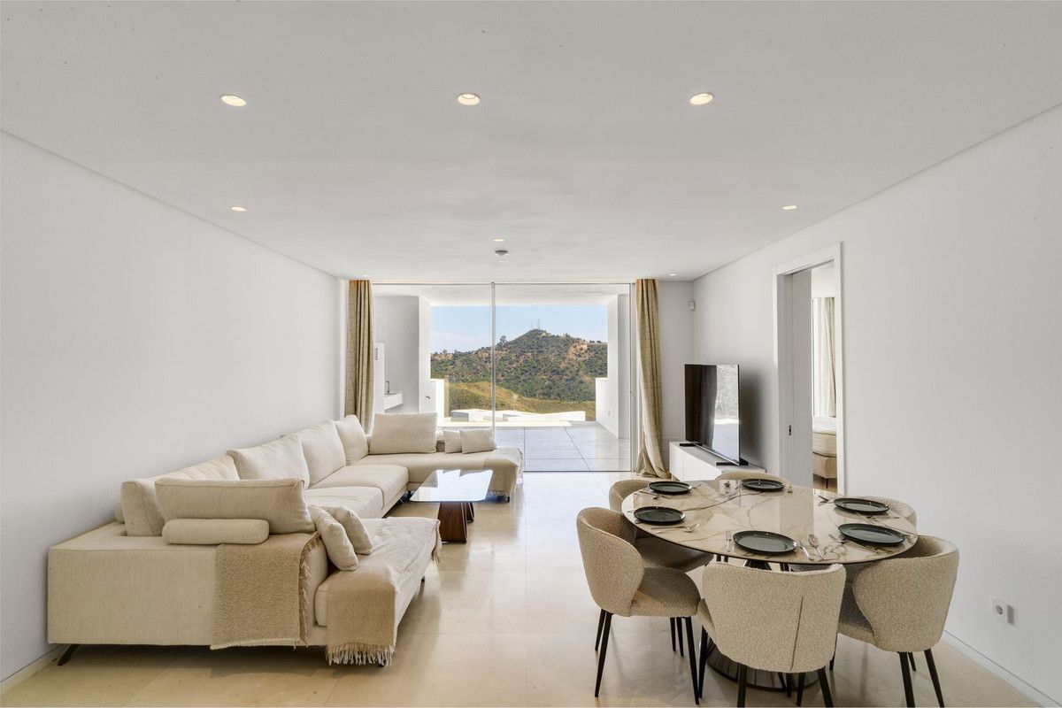 Apartment in Palo Alto, Ojen