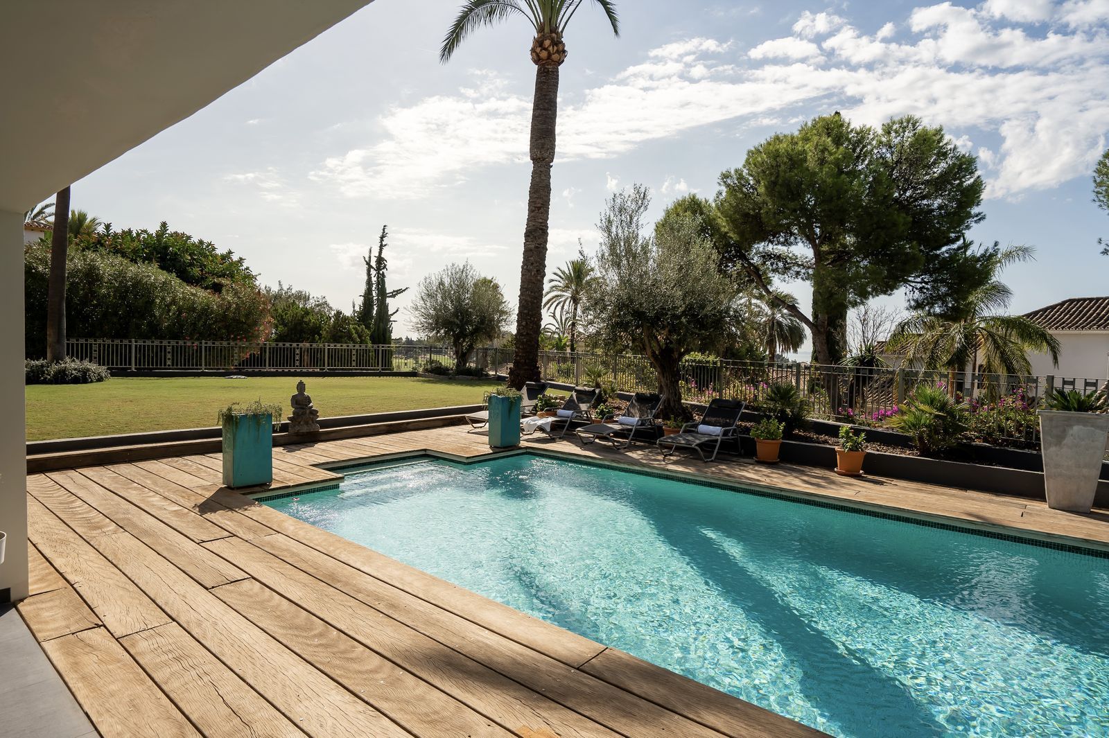 Villa in El Paraiso, Estepona