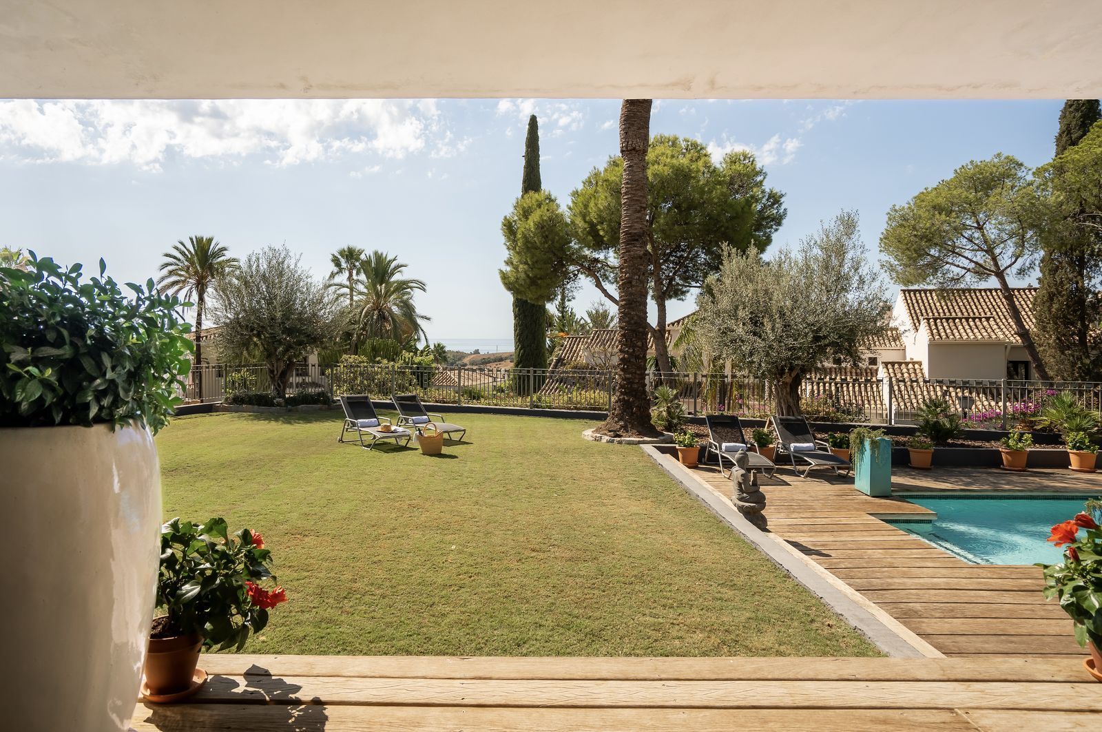 Villa in El Paraiso, Estepona
