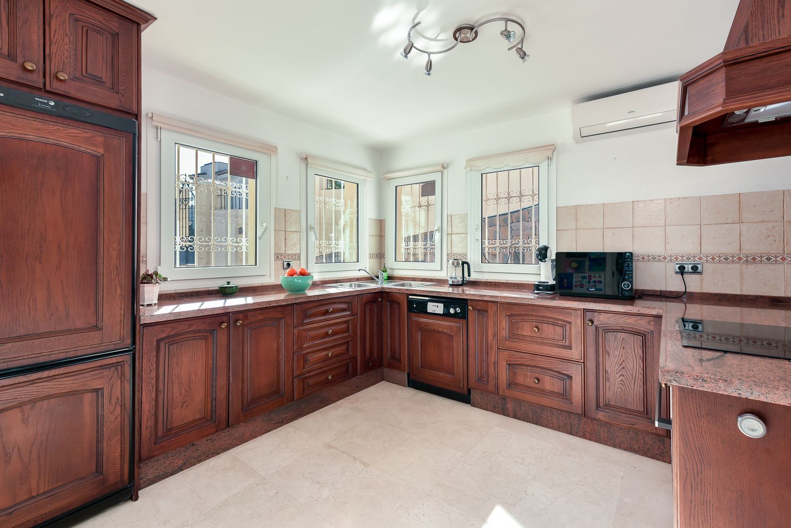 Villa in Calahonda, Mijas Costa