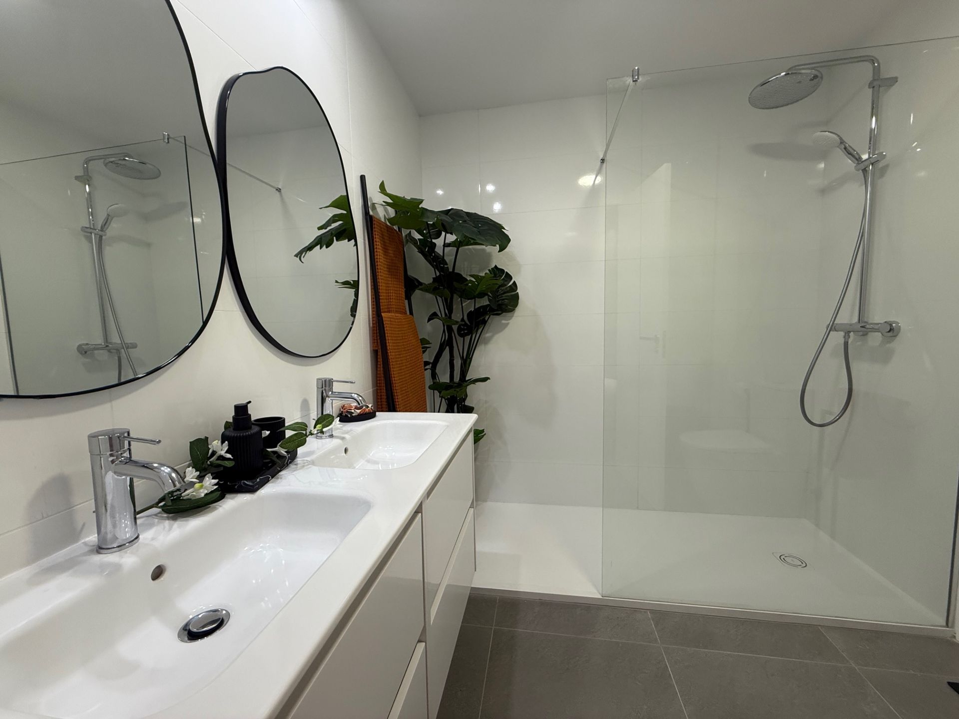 Apartment in El Chaparral, Mijas Costa