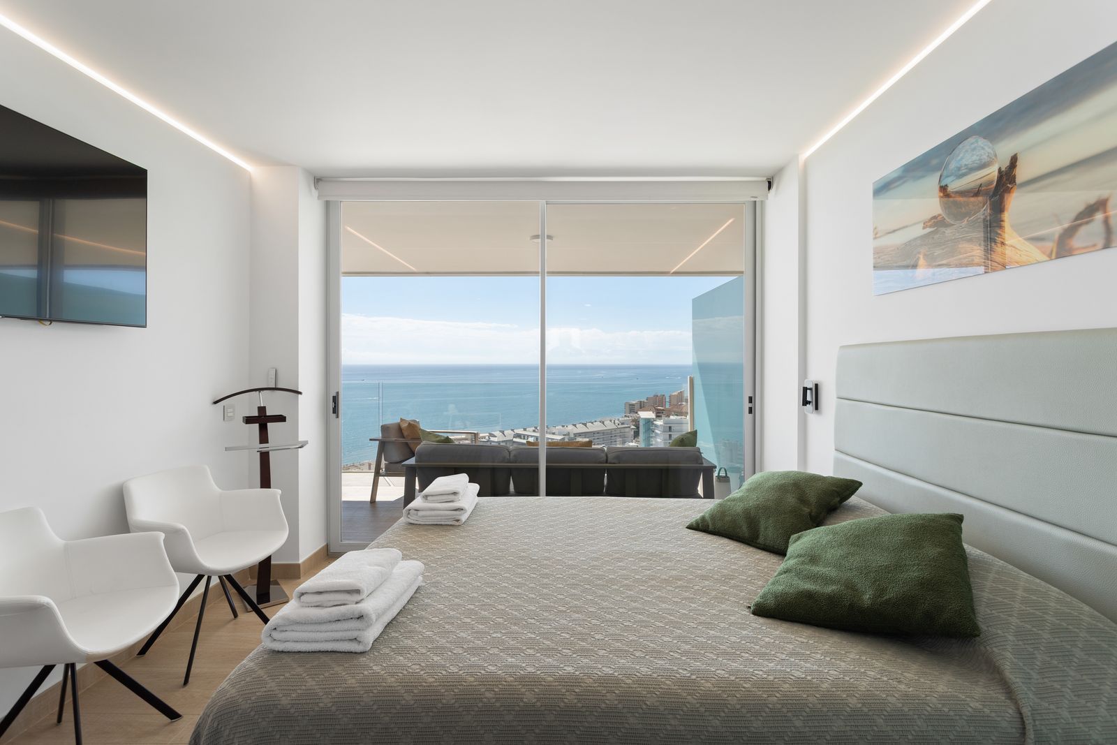 Apartment in El Higueron, Fuengirola