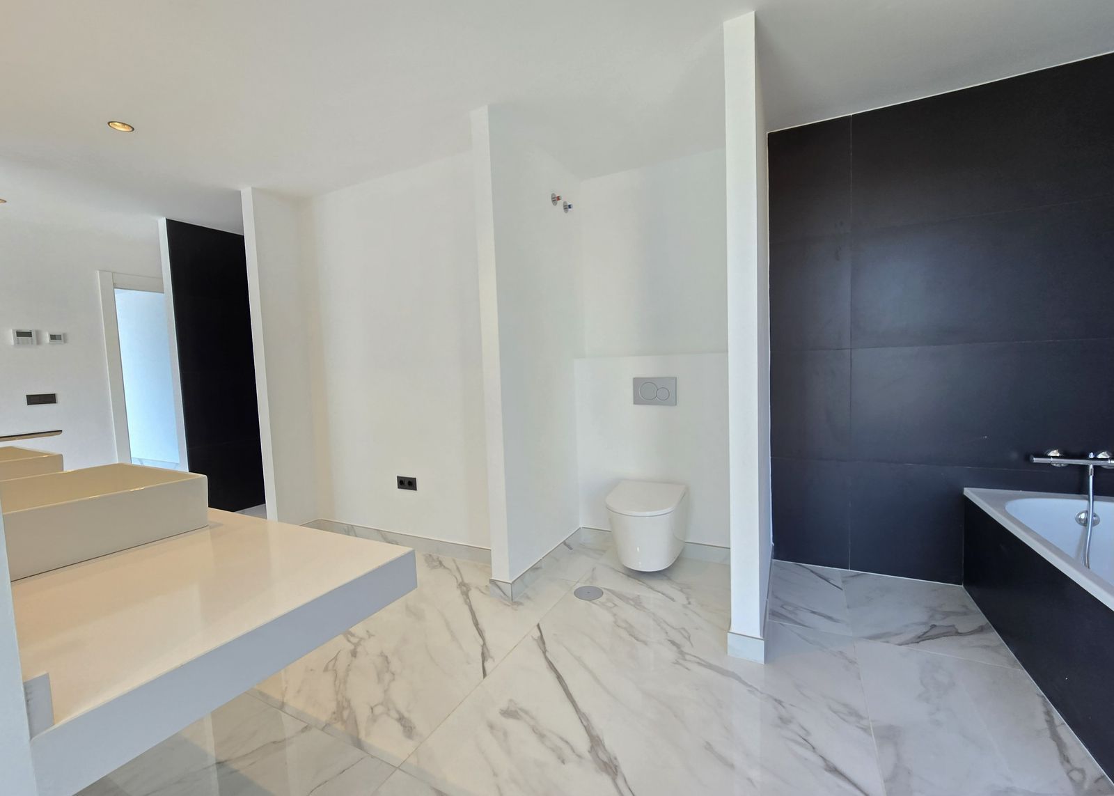 Villa in La Mairena, Marbella