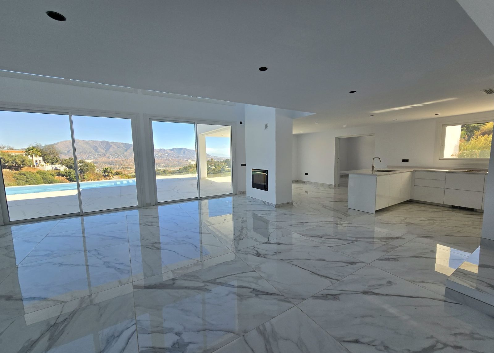 Villa in La Mairena, Marbella