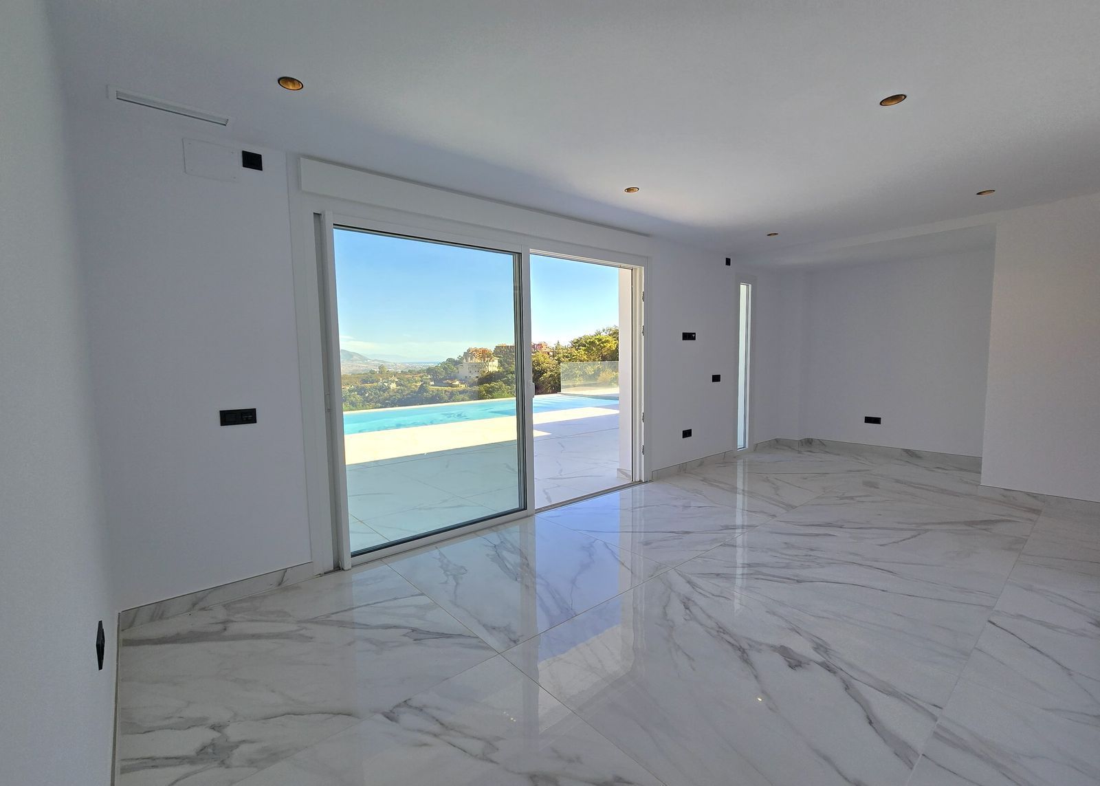 Villa in La Mairena, Marbella