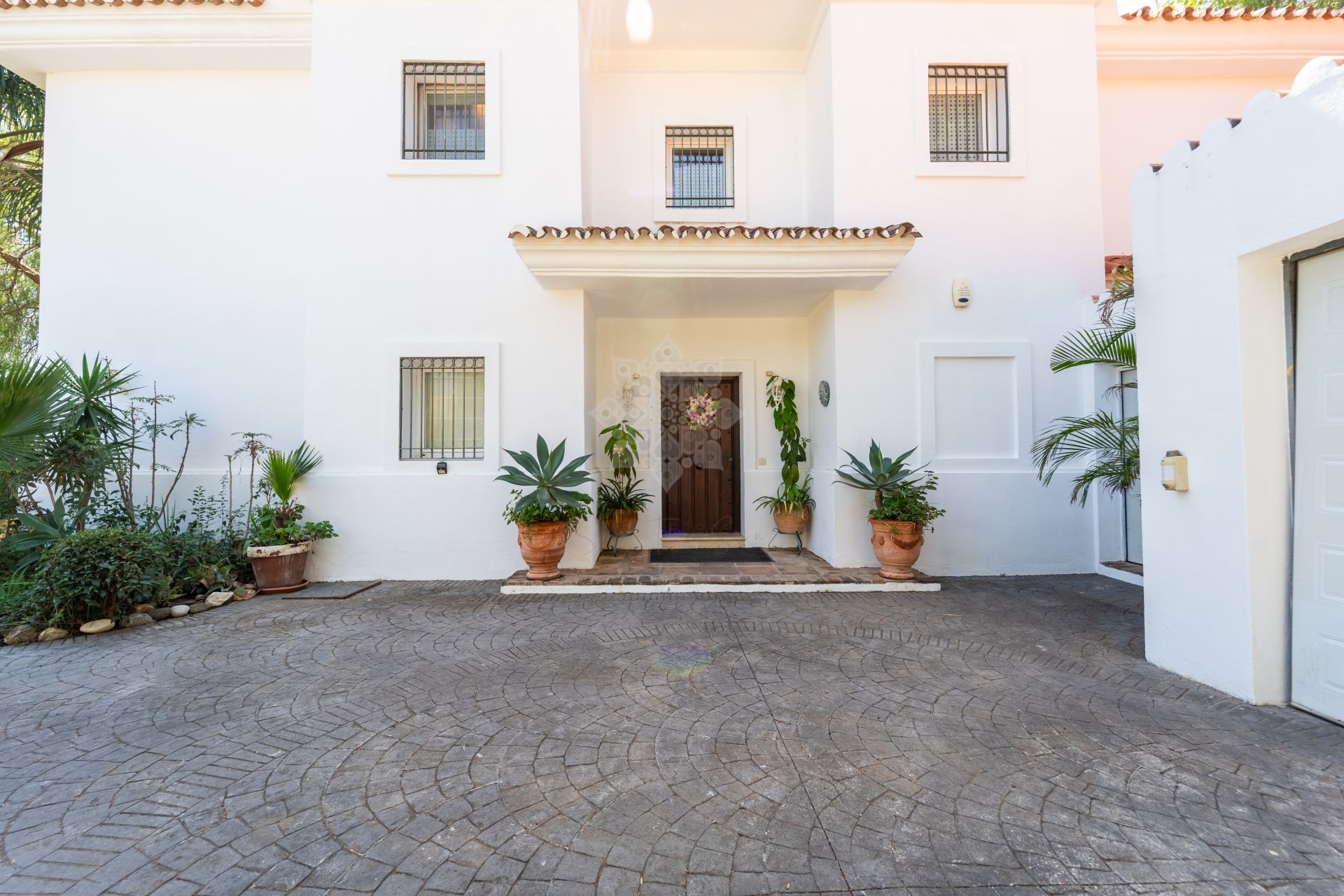 Villa in El Rosario, Marbella