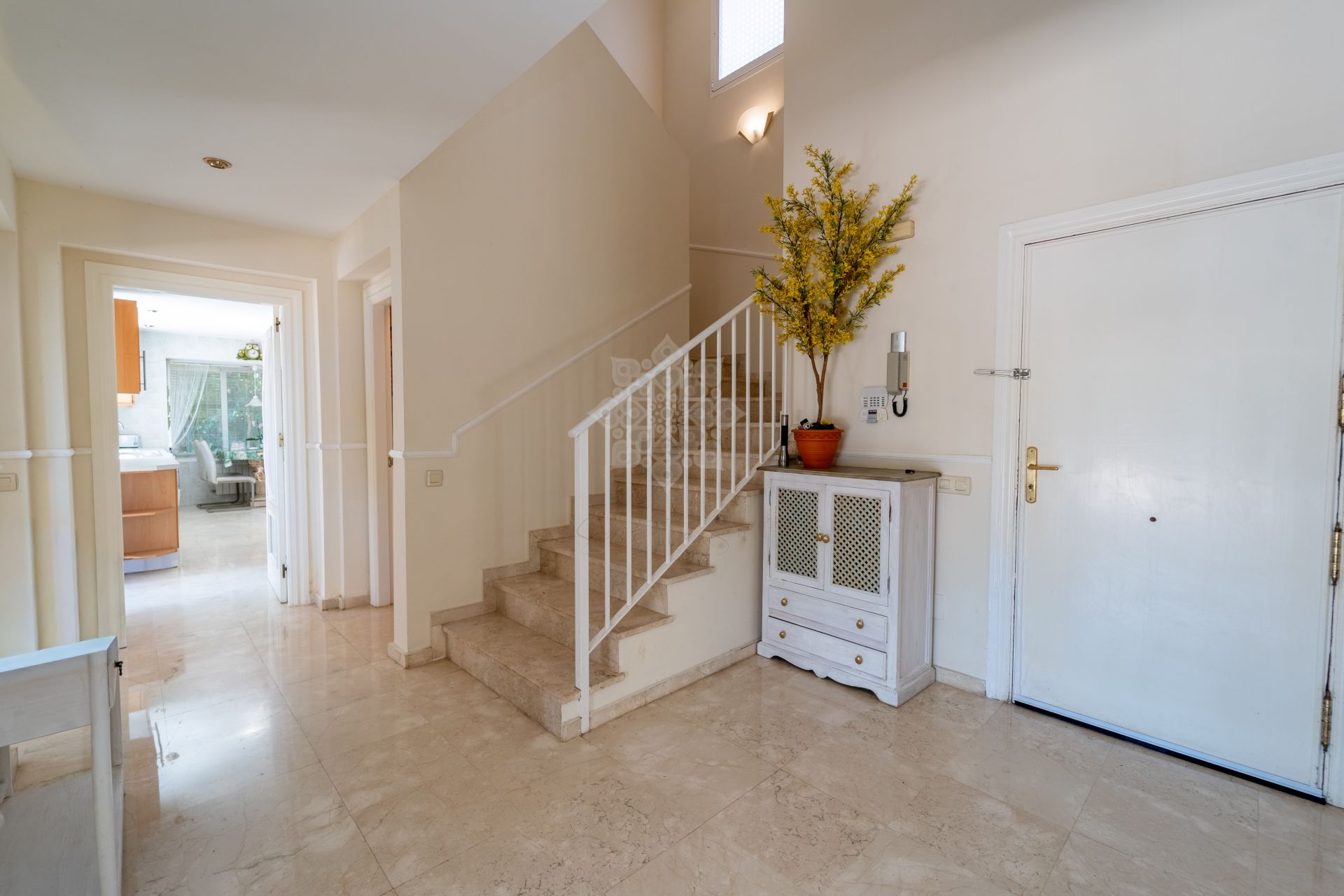 Villa in El Rosario, Marbella