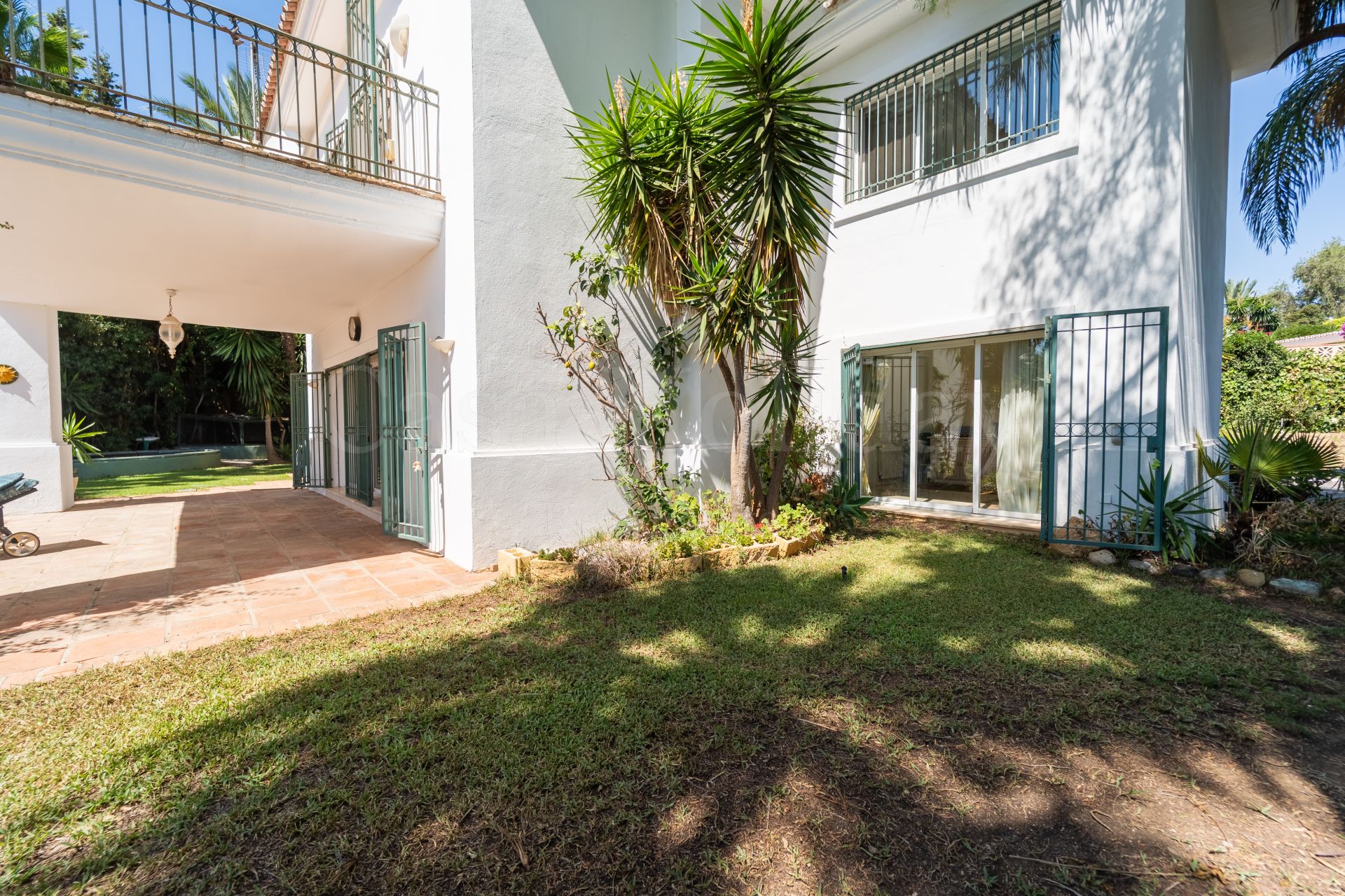 Villa en El Rosario, Marbella
