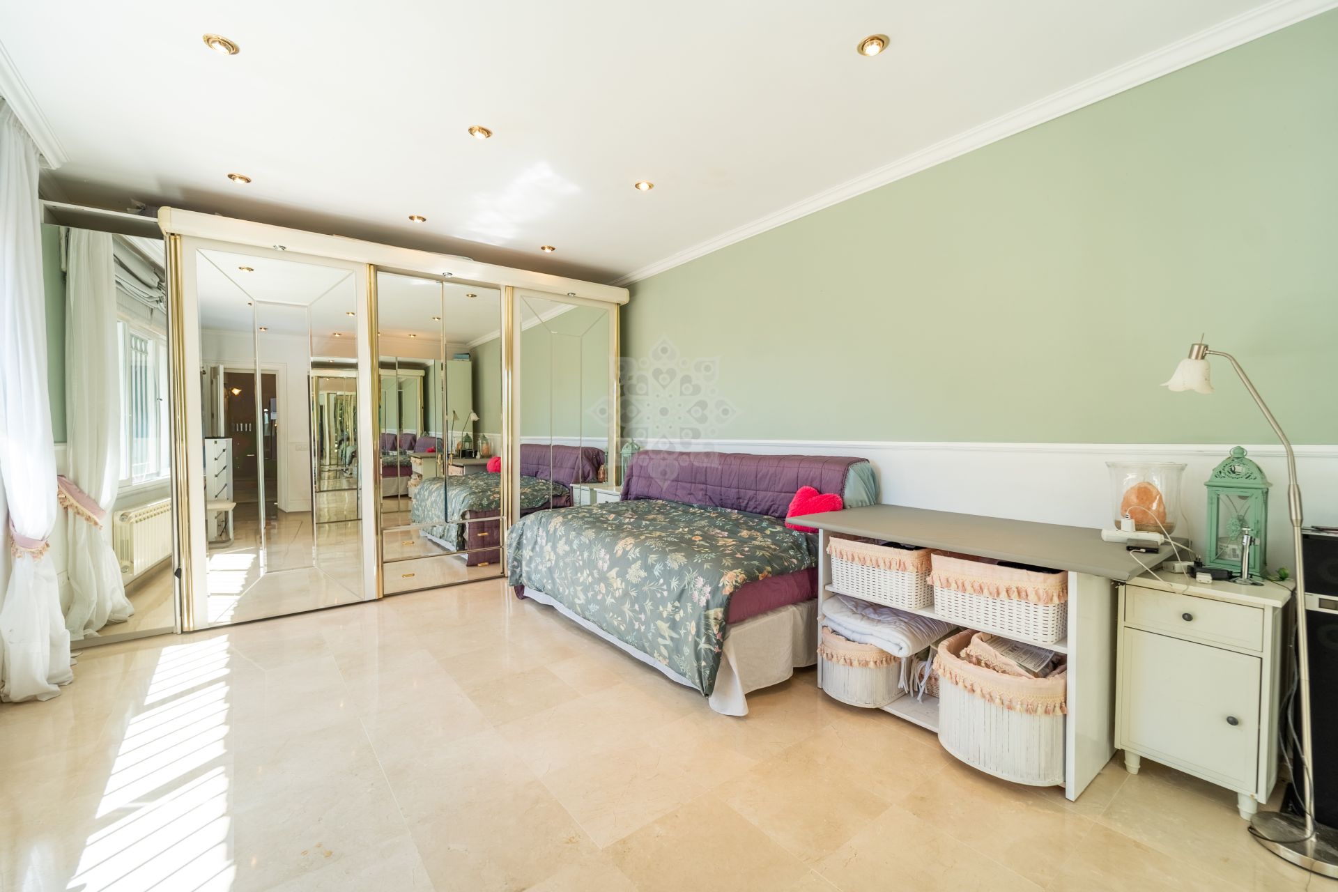 Villa in El Rosario, Marbella