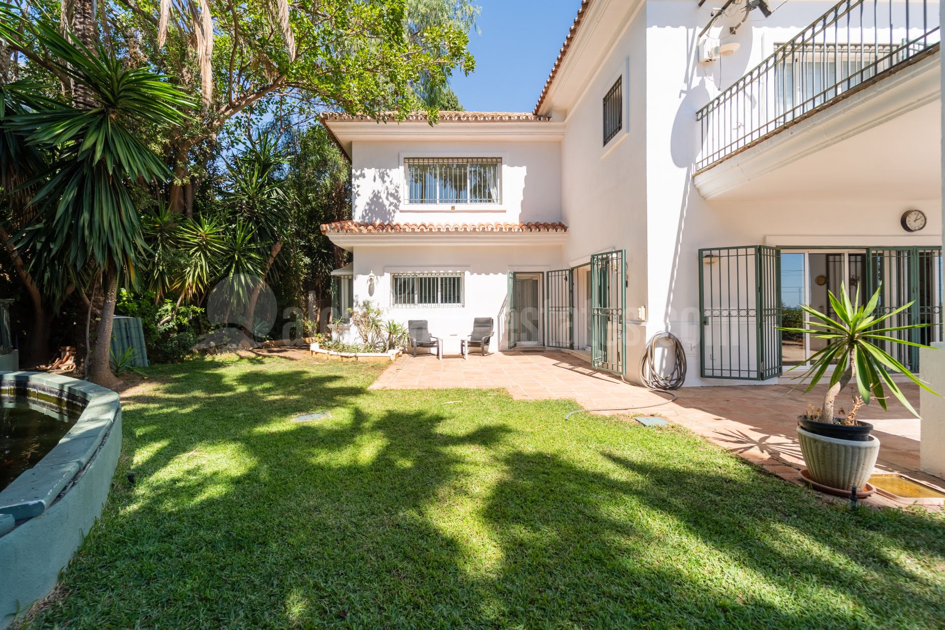 Villa en El Rosario, Marbella