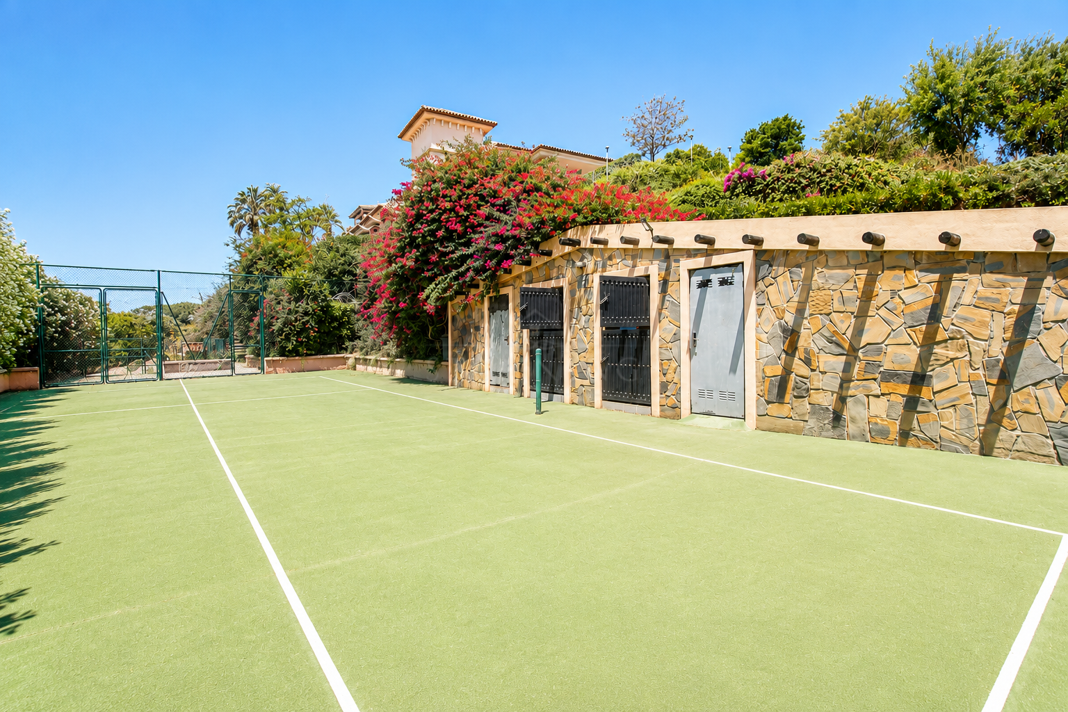 Finca in Estepona