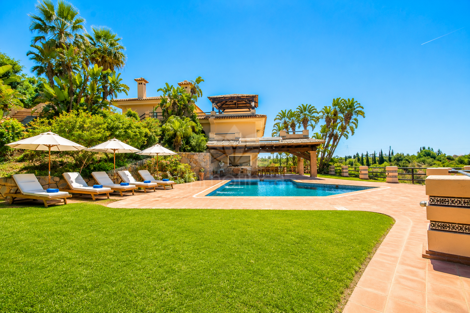 Finca in Estepona