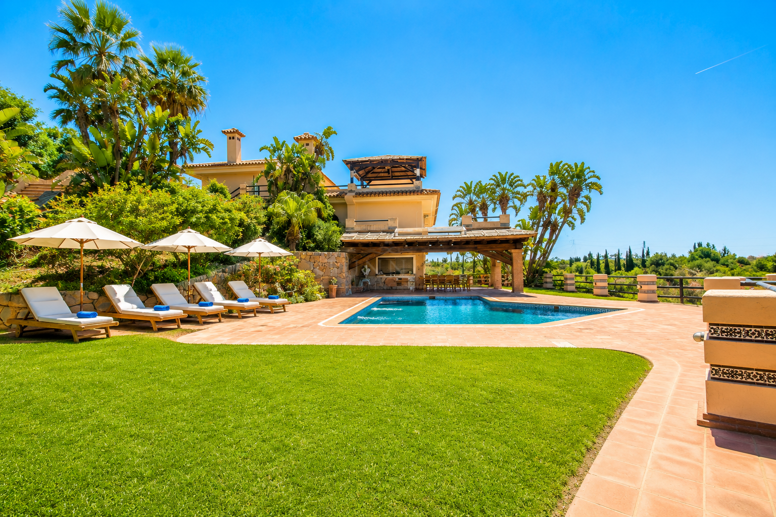 Finca in Estepona
