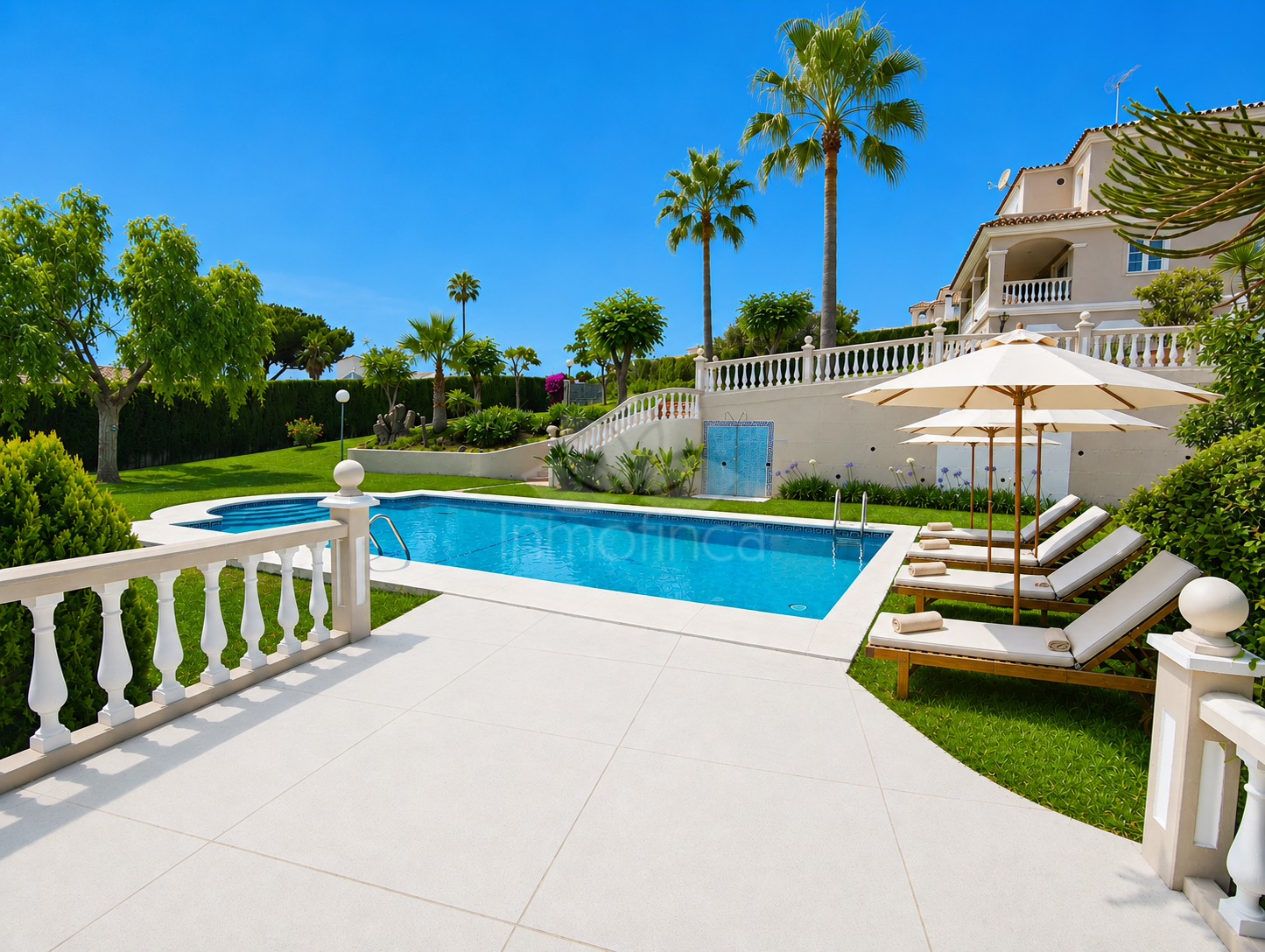 Finca in Estepona
