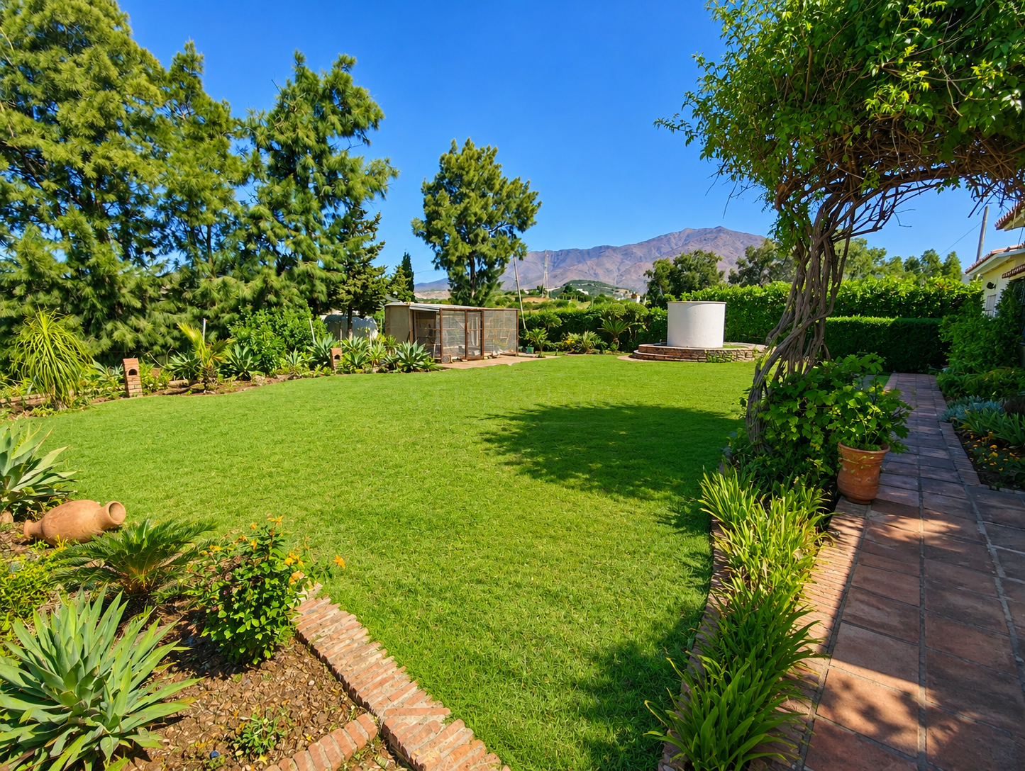 Finca in Estepona